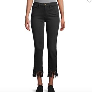 FRAME DENIM Le High Straight Shredded Raw Hem in Noir Size 29